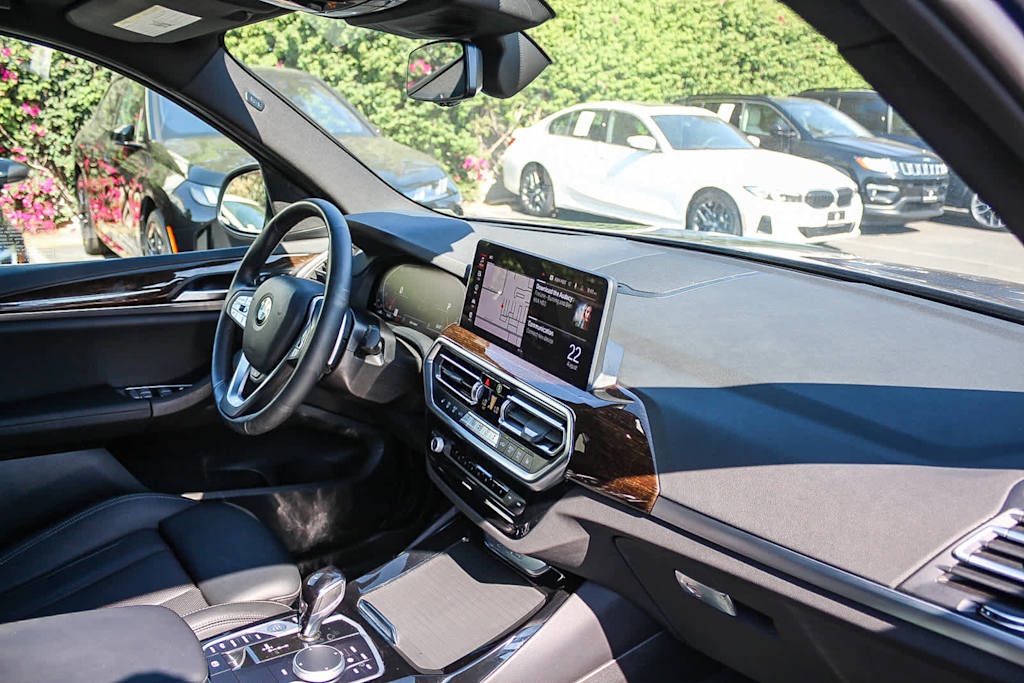 Thumbnail: 2024 BMW X3 - 12