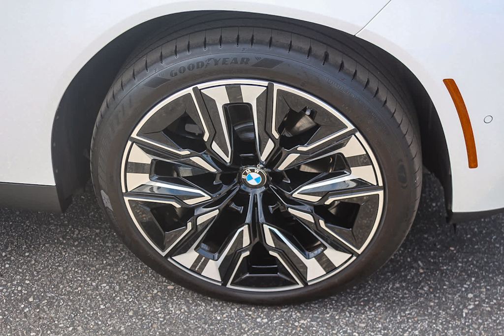 Thumbnail: 2025 BMW X3 - 19