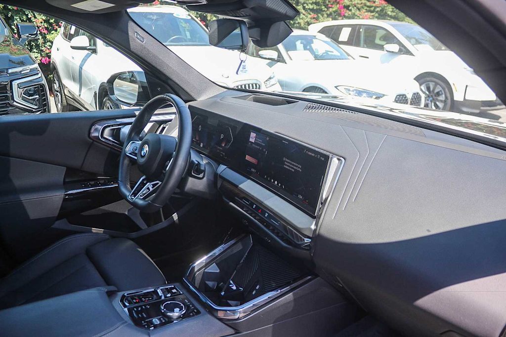 Thumbnail: 2026 BMW X3 - 12