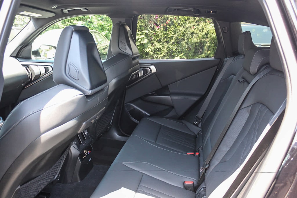 Thumbnail: 2026 BMW X3 - 11
