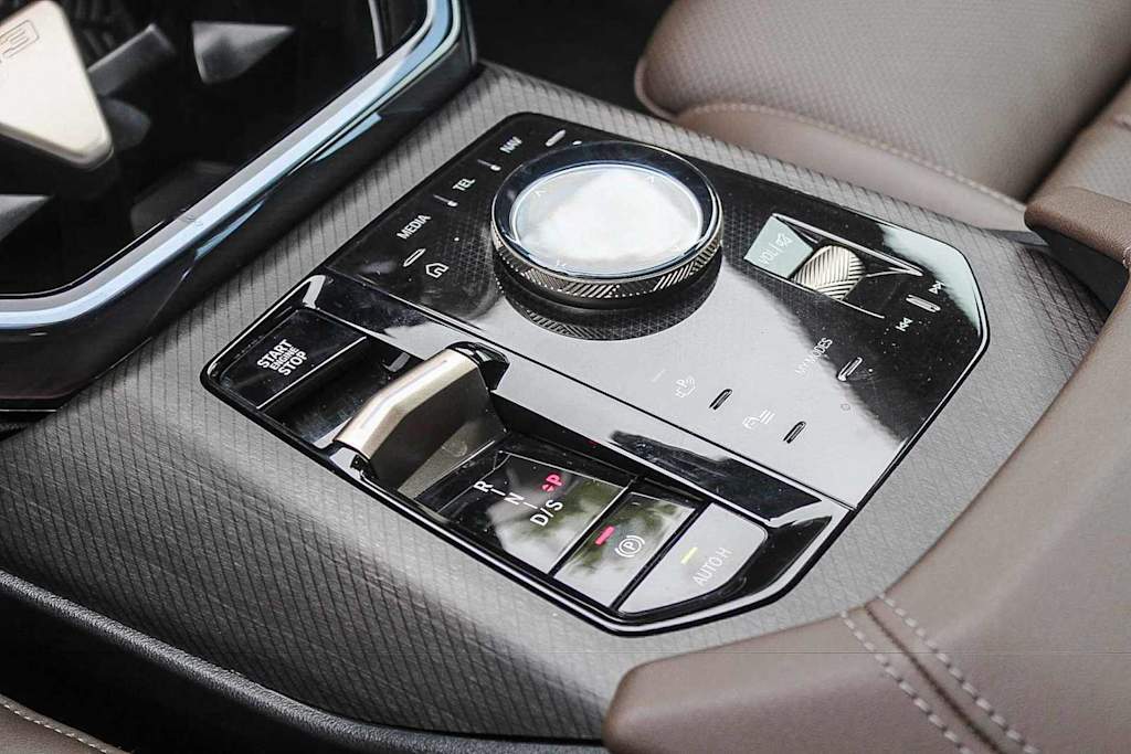 Thumbnail: 2025 BMW X3 - 14