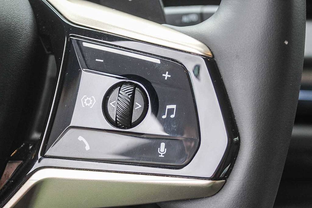 Thumbnail: 2025 BMW X3 - 25