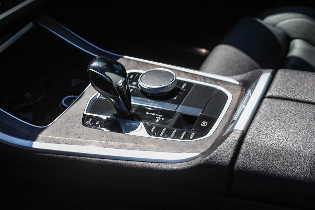 Thumbnail: 2022 BMW X5 - 14