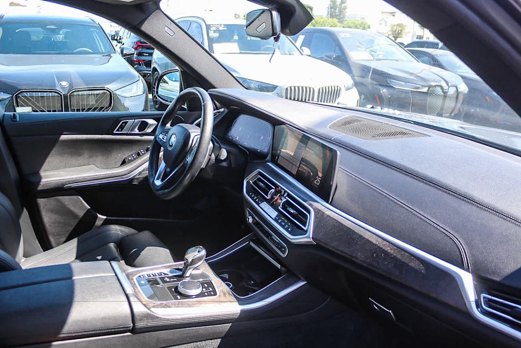 Thumbnail: 2022 BMW X5 - 11