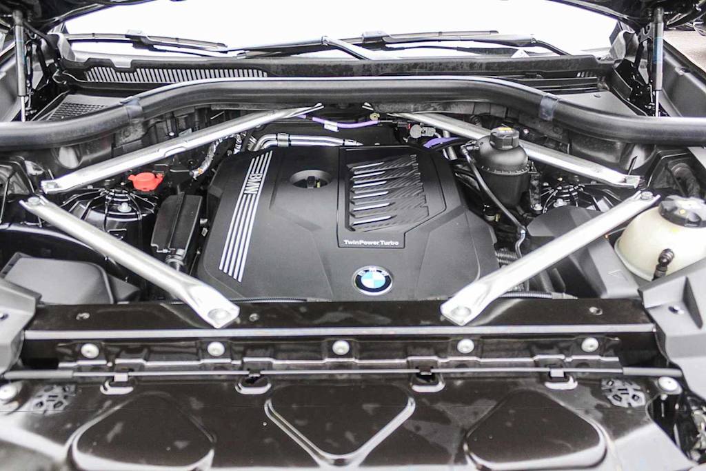 Thumbnail: 2022 BMW X5 - 8