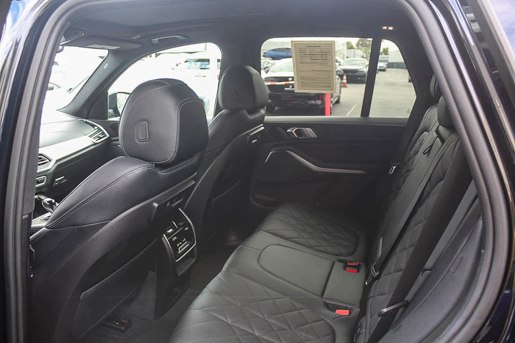 Thumbnail: 2023 BMW X5 - 11