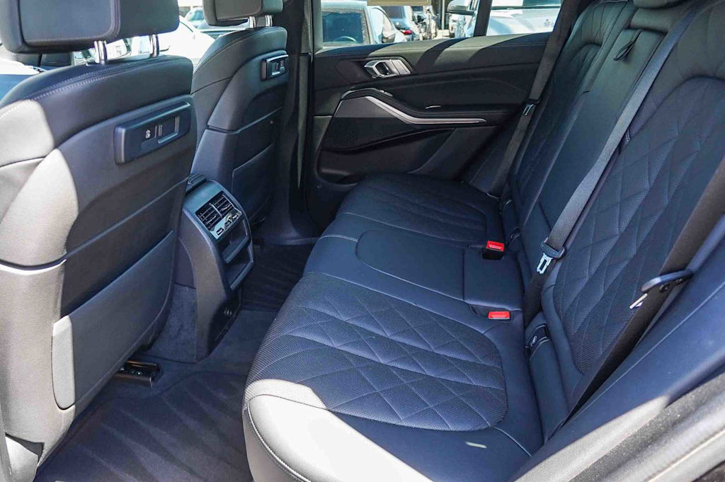 Thumbnail: 2023 BMW X5 - 12