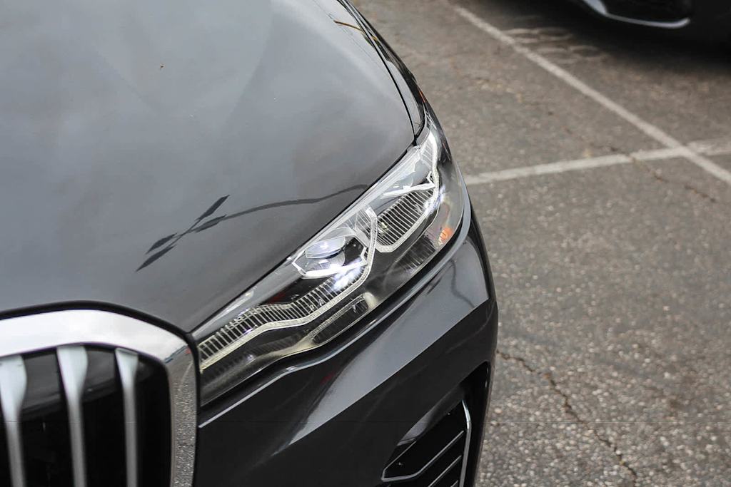 Thumbnail: 2022 BMW X7 - 6