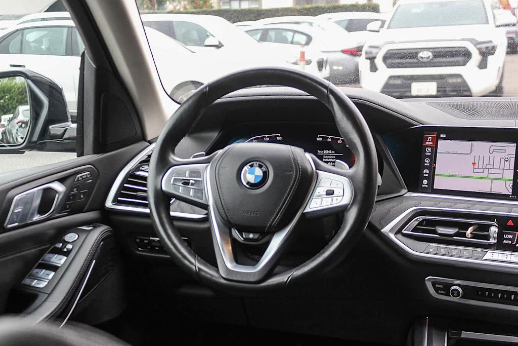 Thumbnail: 2022 BMW X7 - 9