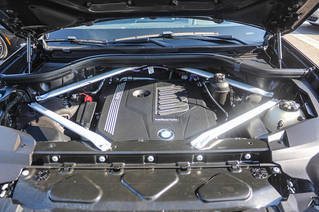 Thumbnail: 2022 BMW X7 - 28