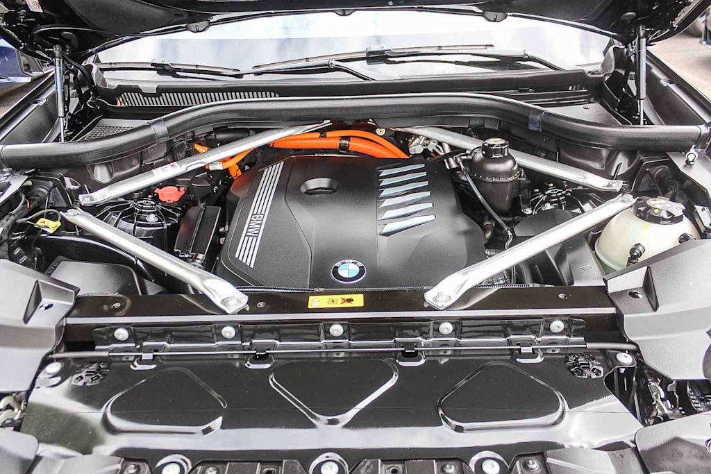 Thumbnail: 2023 BMW X5 - 8