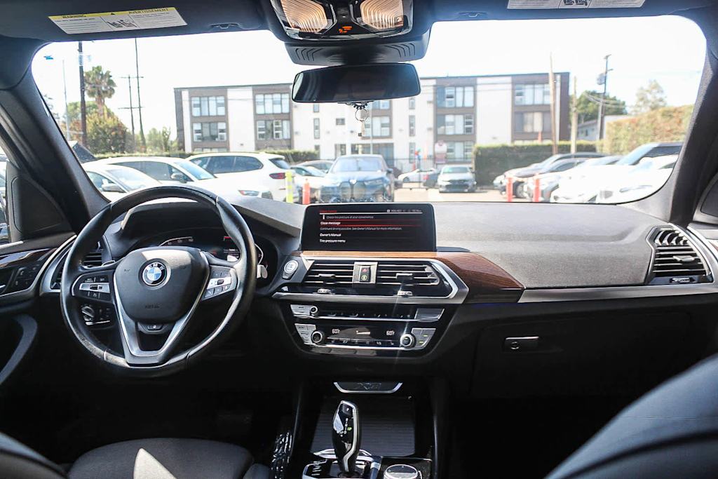 Thumbnail: 2021 BMW X3 - 2