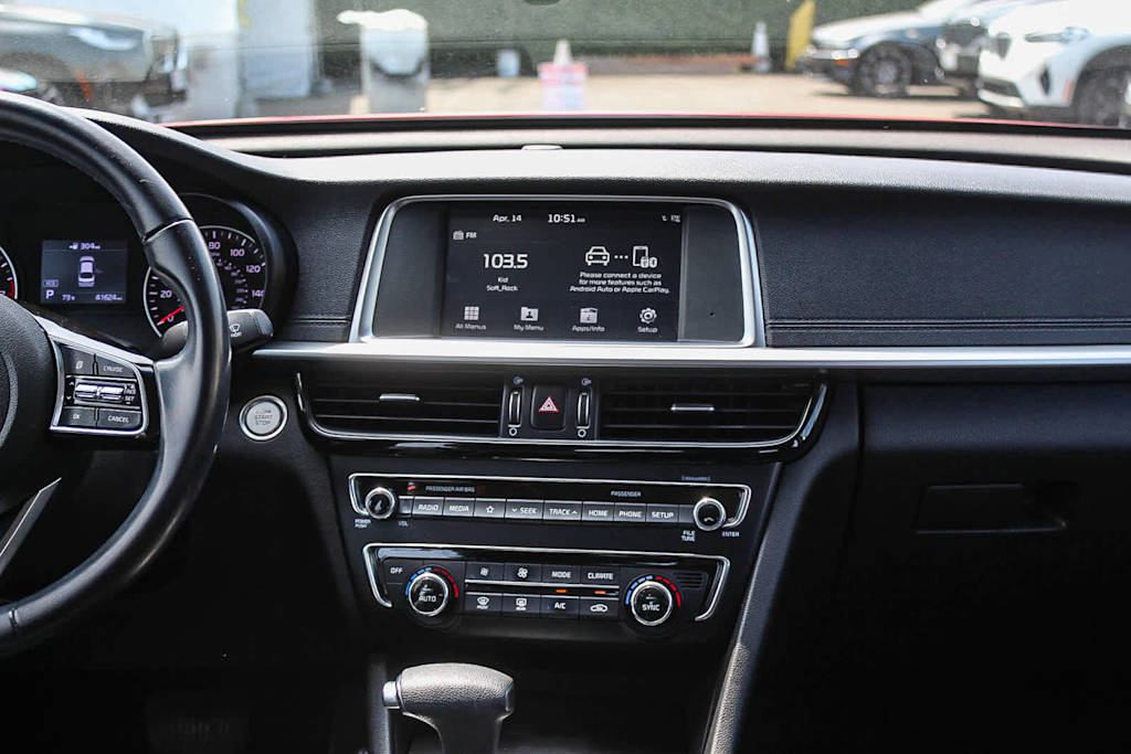 2019 Kia Optima S 13