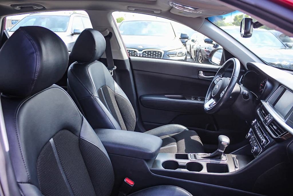 2019 Kia Optima S 10