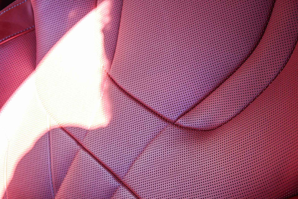 Thumbnail: 2023 BMW XM - 10