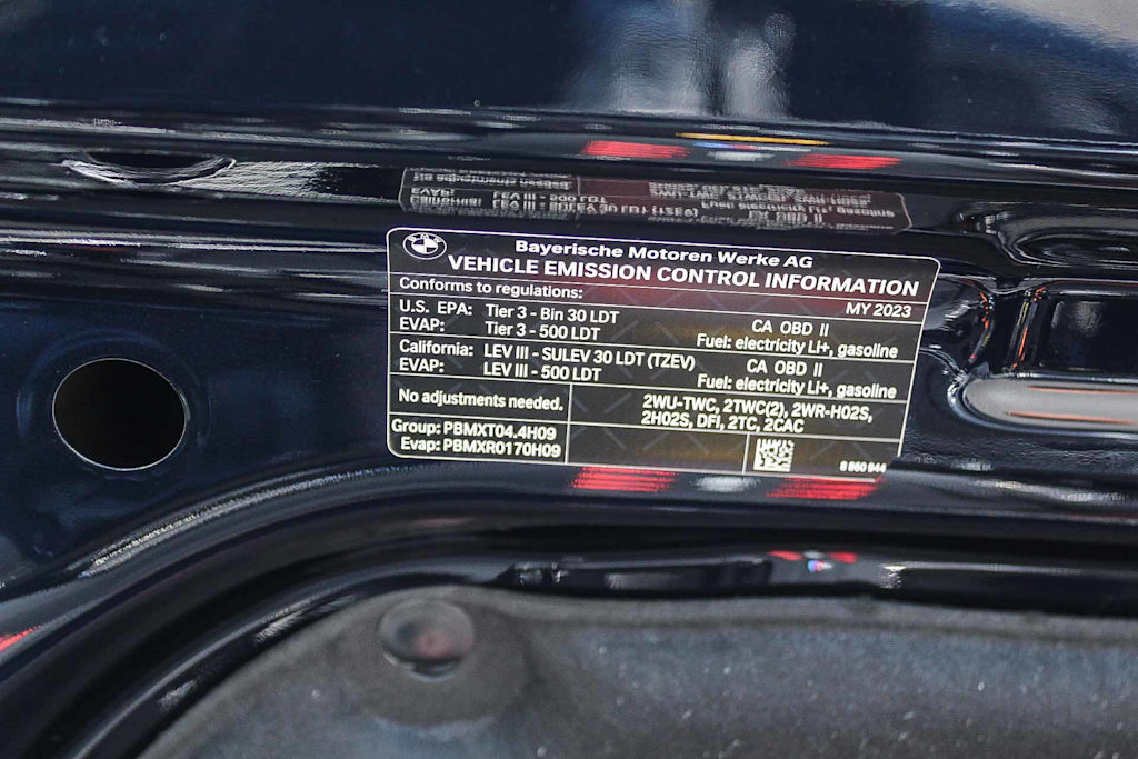 Thumbnail: 2023 BMW XM - 19