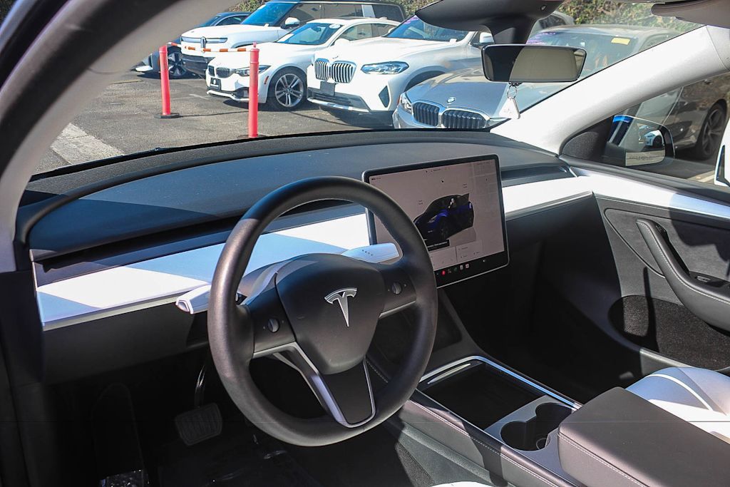 Thumbnail: 2025 Tesla Model Y - 11