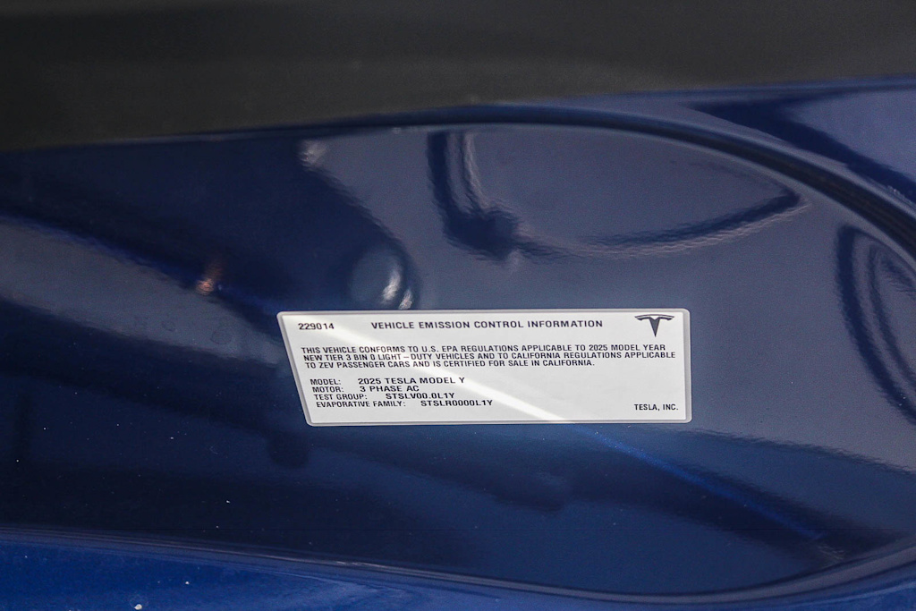 Thumbnail: 2025 Tesla Model Y - 28