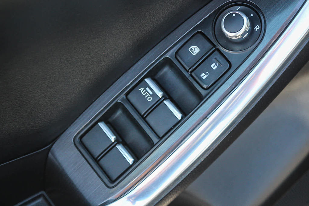 Thumbnail: 2016 Mazda CX-5 - 25