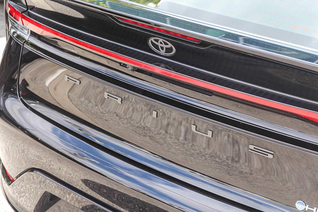 Thumbnail: 2025 Toyota Prius - 5
