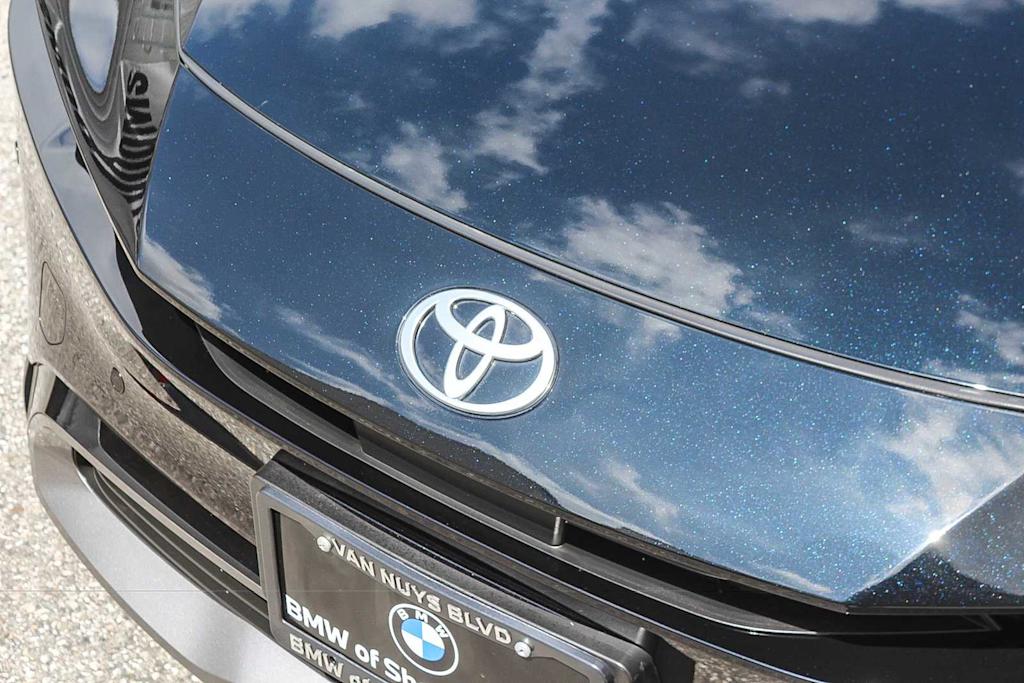 Thumbnail: 2025 Toyota Prius - 24