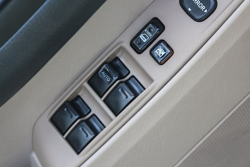 Thumbnail: 2006 Toyota 4Runner - 25