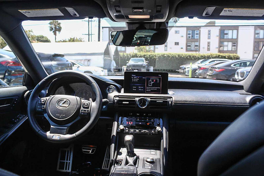 Thumbnail: 2025 Lexus ES - 2