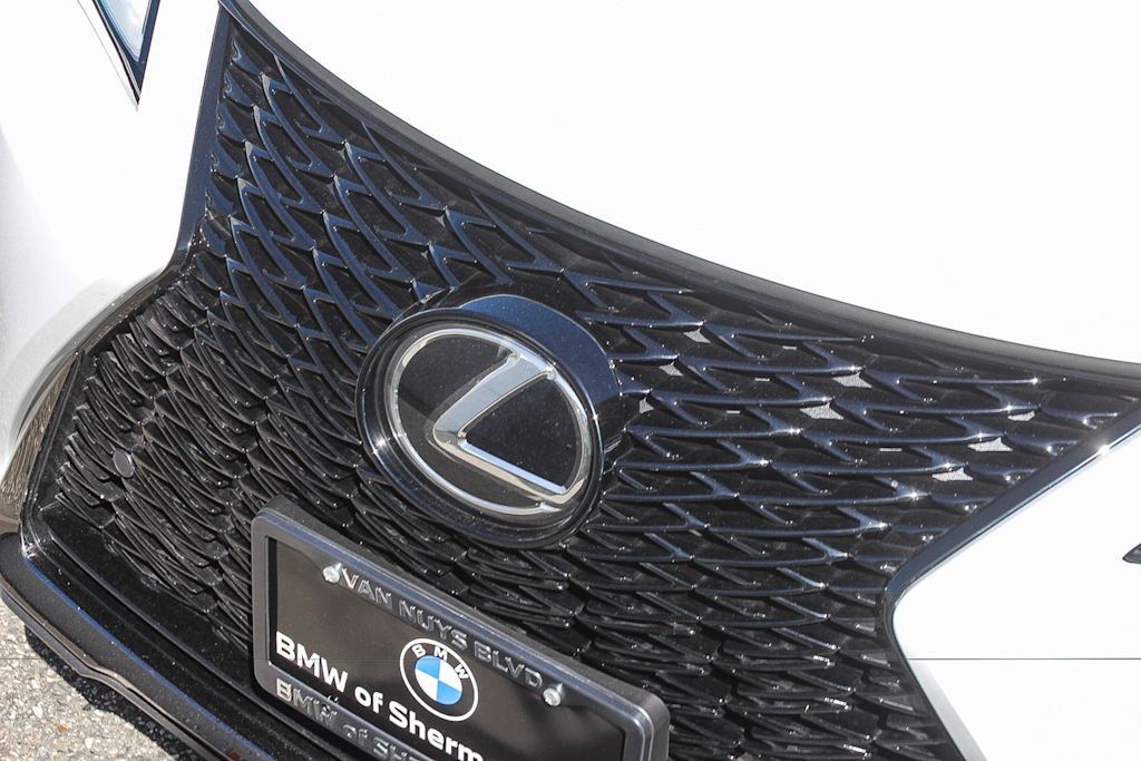 Thumbnail: 2025 Lexus UX - 23