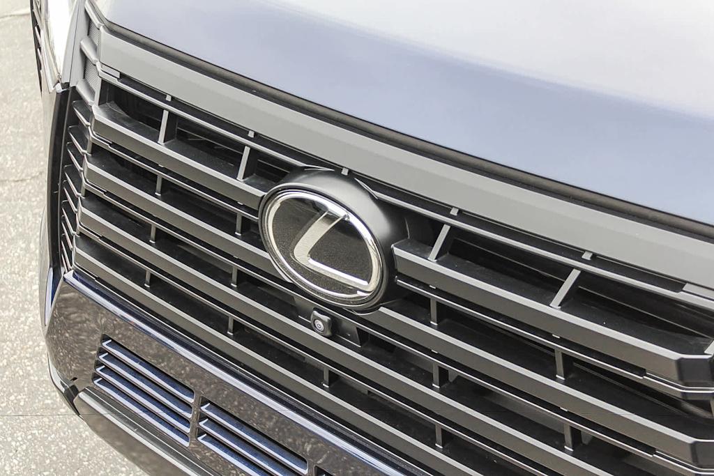 Thumbnail: 2026 Lexus ES - 24