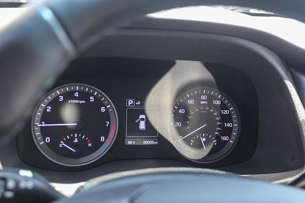 Thumbnail: 2016 Hyundai Tucson - 17
