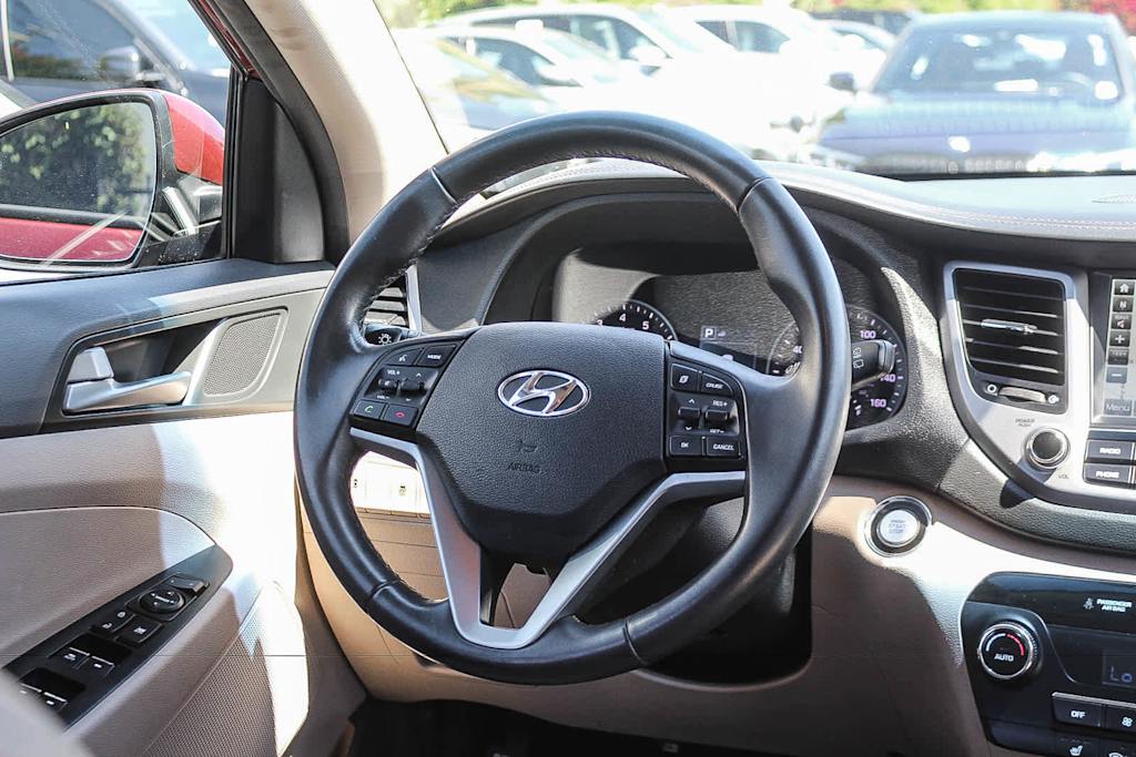Thumbnail: 2016 Hyundai Tucson - 8