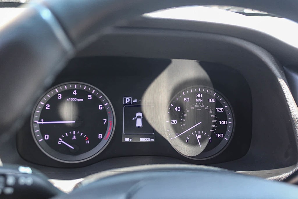 Thumbnail: 2016 Hyundai Tucson - 15