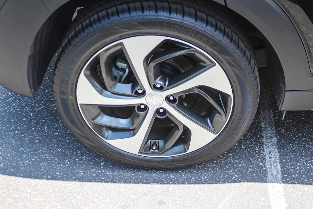Thumbnail: 2018 Hyundai Tucson - 7