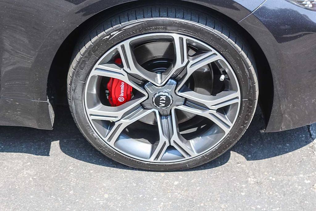 Thumbnail: 2021 Kia Stinger - 21