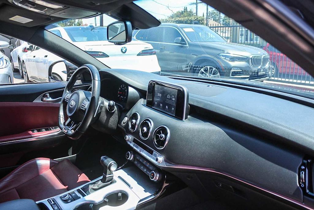 Thumbnail: 2021 Kia Stinger - 11
