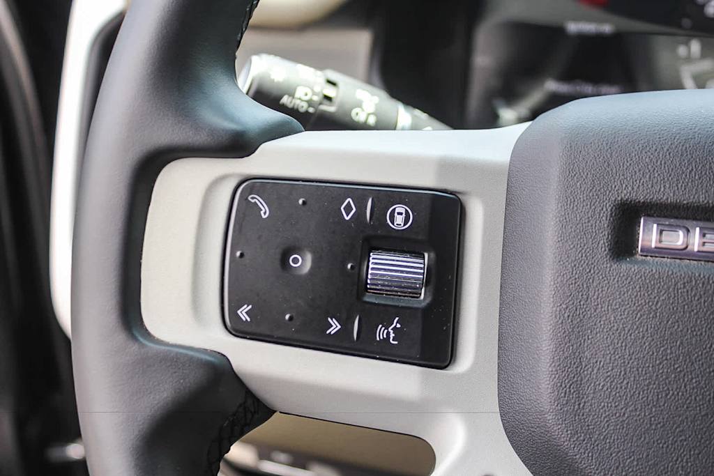 Thumbnail: 2024 Land Rover Defender - 27