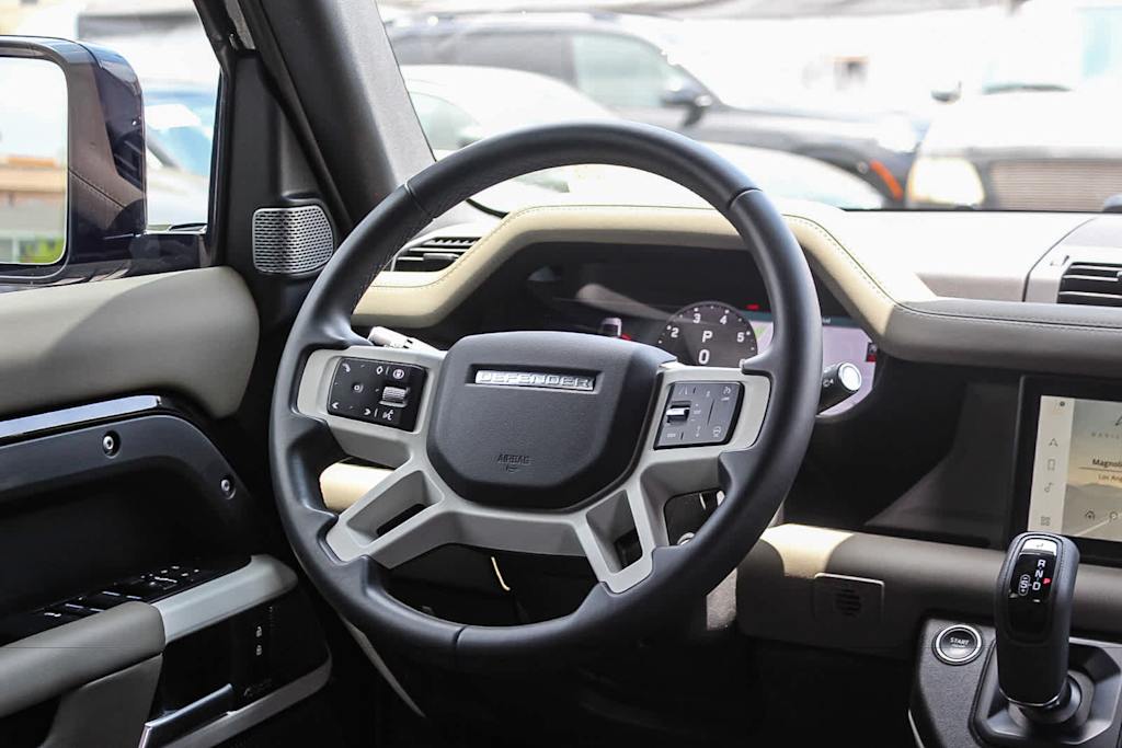 Thumbnail: 2024 Land Rover Defender - 7