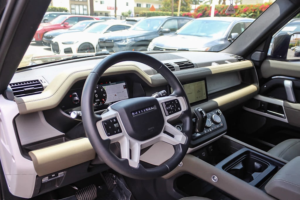Thumbnail: 2024 Land Rover Defender - 11