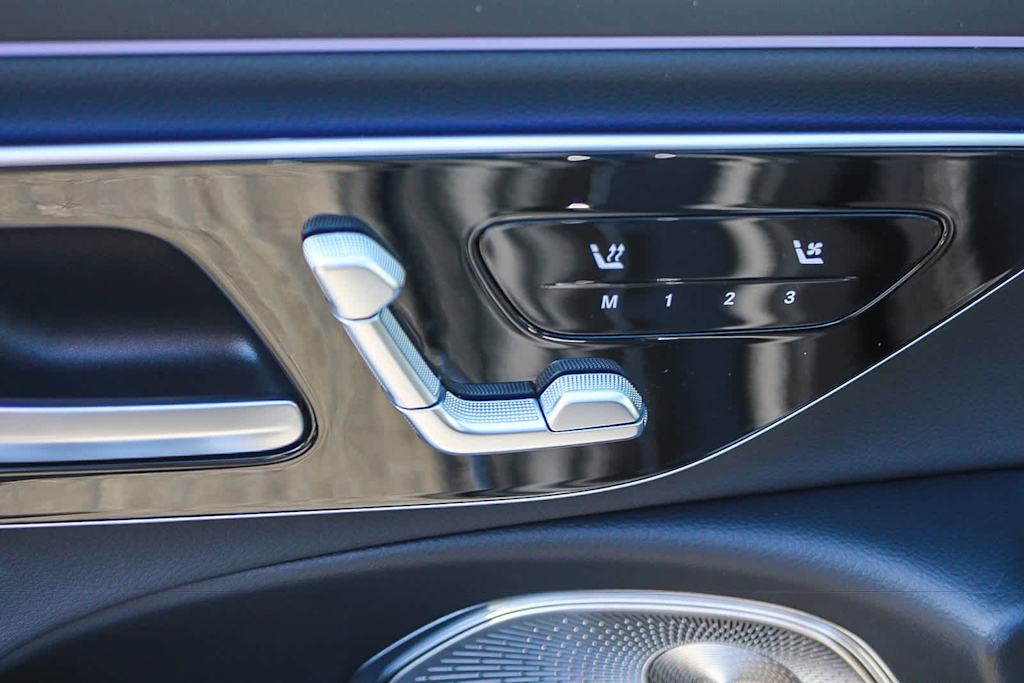 Thumbnail: 2025 Mercedes-Benz E-Class - 24