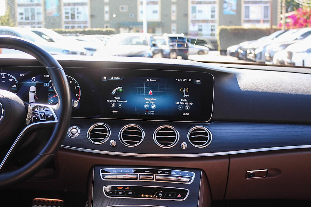 Thumbnail: 2023 Mercedes-Benz E-Class - 13