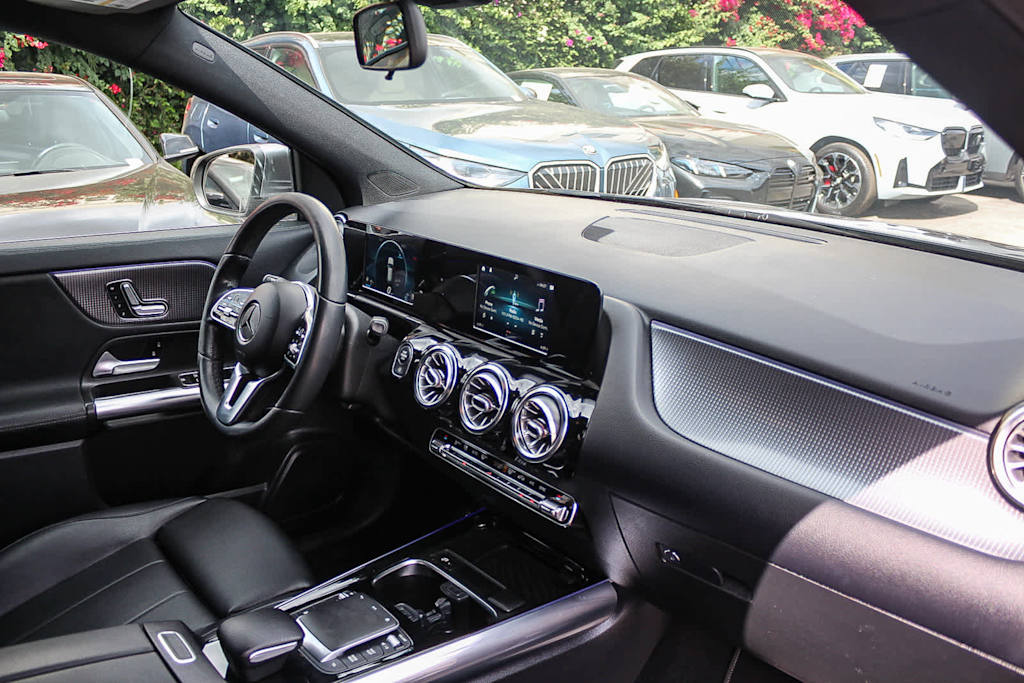 Thumbnail: 2021 Mercedes-Benz GLA - 12