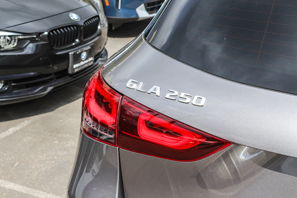 Thumbnail: 2021 Mercedes-Benz GLA - 20