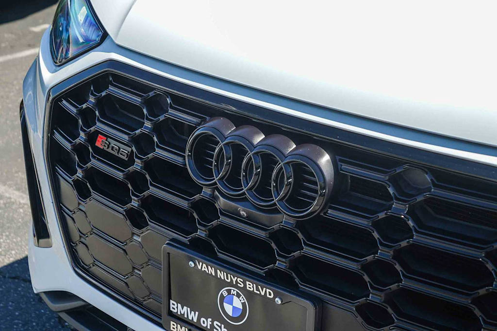 Thumbnail: 2024 Audi SQ5 - 6