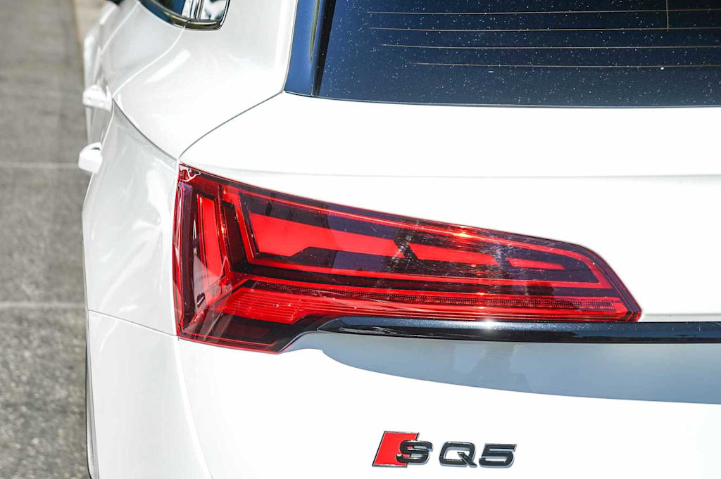 Thumbnail: 2024 Audi SQ5 - 17
