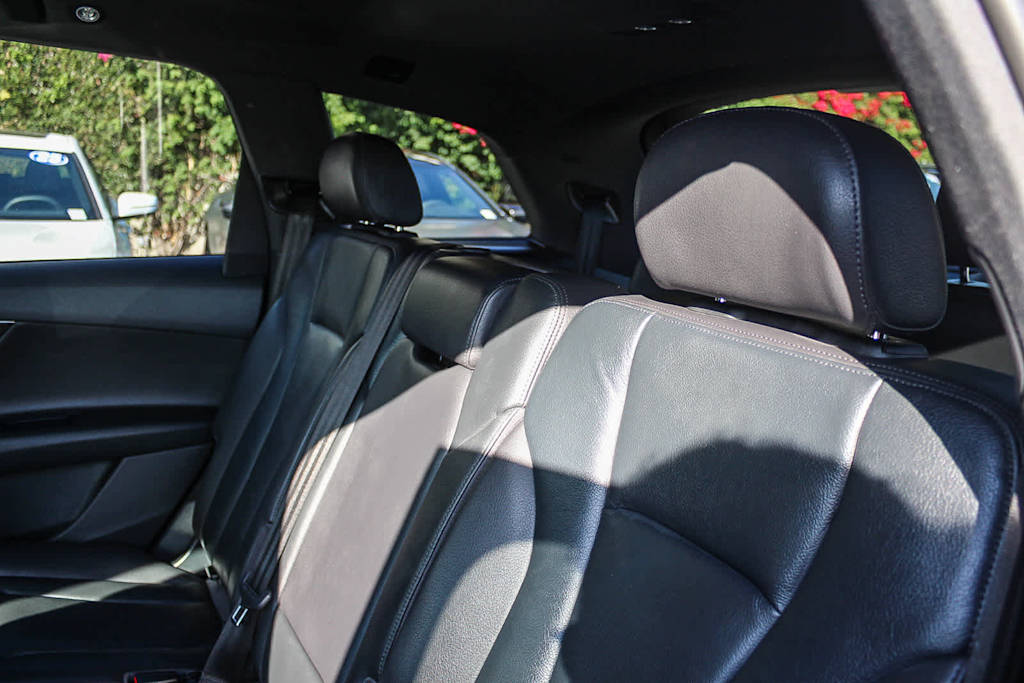 Thumbnail: 2017 Audi Q7 - 11