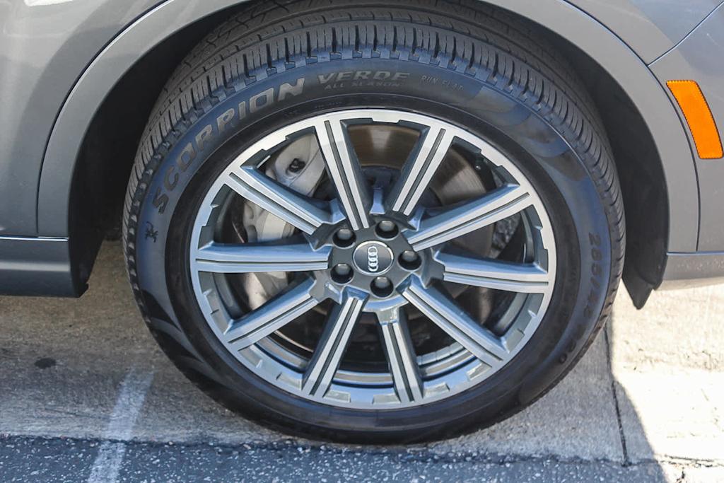 Thumbnail: 2017 Audi Q7 - 23