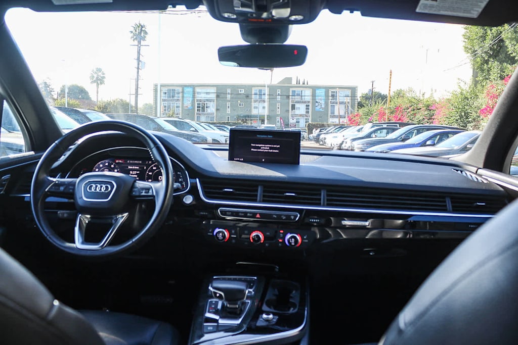 Thumbnail: 2017 Audi Q7 - 3