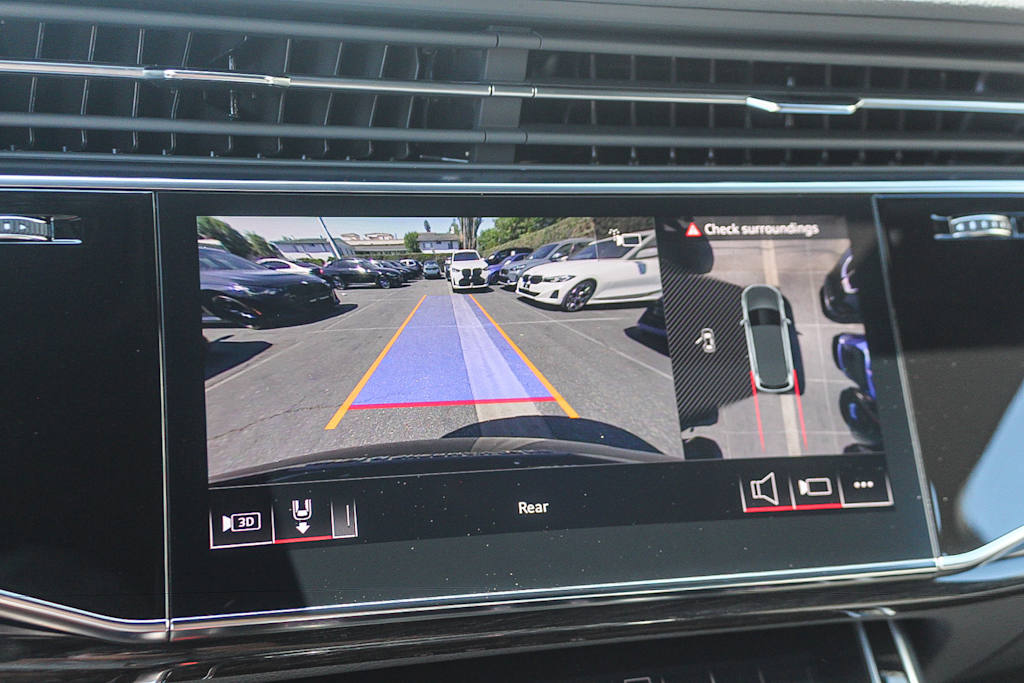 Thumbnail: 2026 Audi Q7 - 13