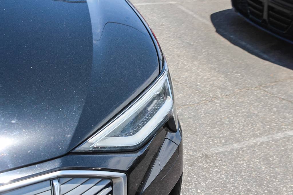 Thumbnail: 2019 Audi e-tron - 21