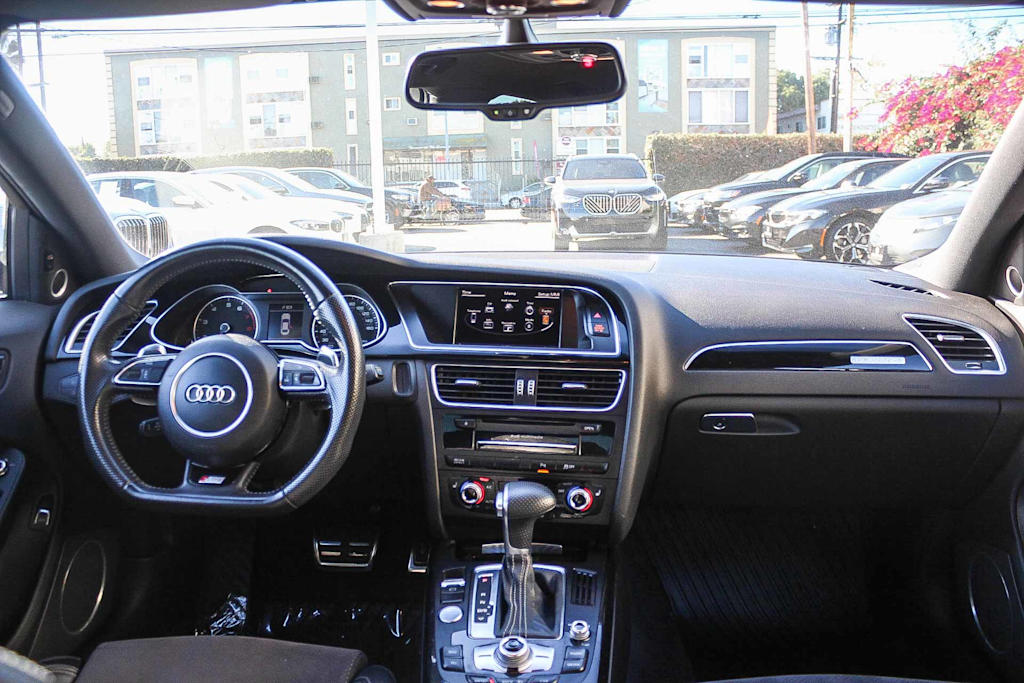 Thumbnail: 2016 Audi A4 - 2